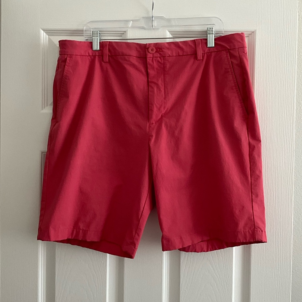 Vineyard Vines shorts